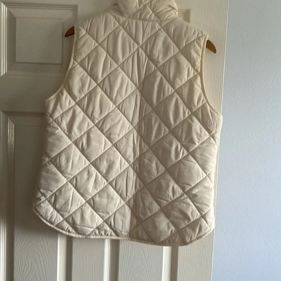 J Crew Mercantile Quilted Vest - Picture 3 of 4